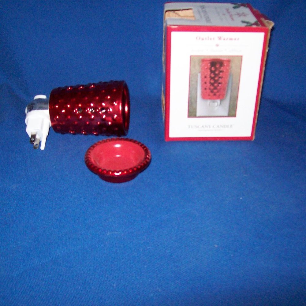 Unused Tuscany Candle Outlet Warmer * Red in Christmas Decorated Box